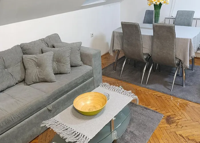 Апартаменты 32 *